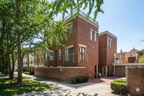 2316 N Lakewood Ave, Chicago, IL 60614