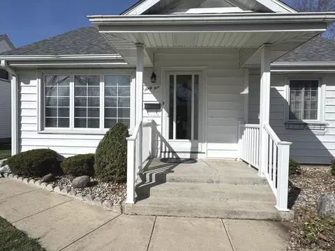 Exterior - 665 S May Ave, Kankakee, IL 60901 photo 2 of 8