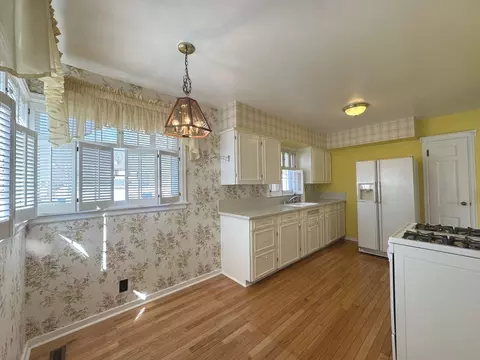 Kitchen - 665 S May Ave, Kankakee, IL 60901 photo 2 of 2