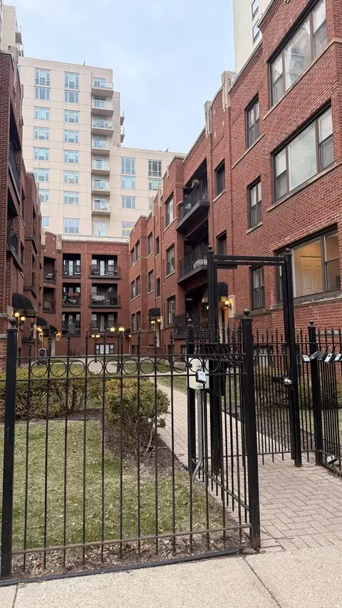 904 W Winona St #G, Chicago, IL 60640