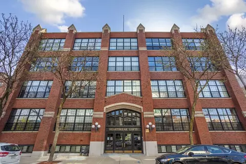 17 N Loomis St #1F, Chicago, IL 60607