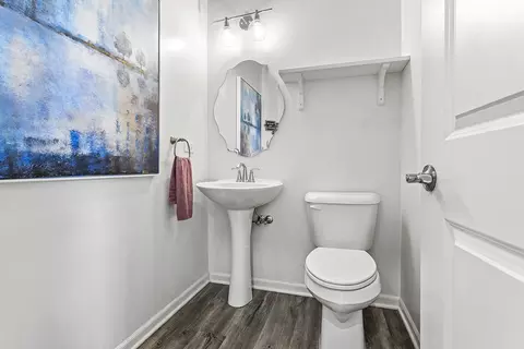 Bath - 804 Feeney Dr, Minooka, IL 60447 photo 1 of 3