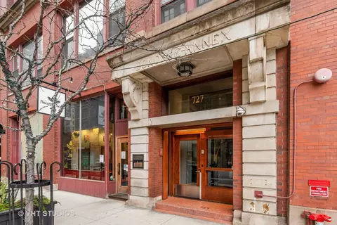 727 S Dearborn St #211, Chicago, IL 60605