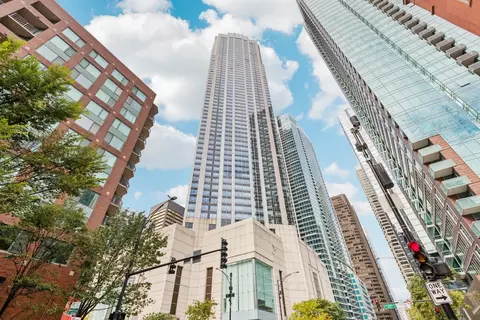 512 N Mcclurg Ct #3703, Chicago, IL 60611