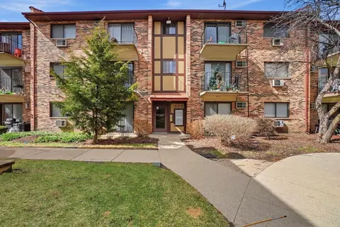 332 Klein Creek Ct #C, Carol Stream, IL 60188