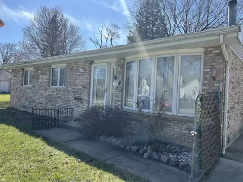 Exterior - 14904 Springfield Ave, Midlothian, IL 60445 photo 2 of 2