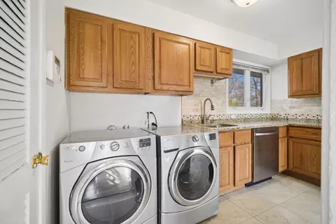 Other - Undisclosed, Northbrook, IL 60062 photo 2 of 2
