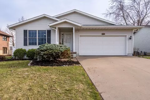 113 E 46th St, Davenport, IA 52806