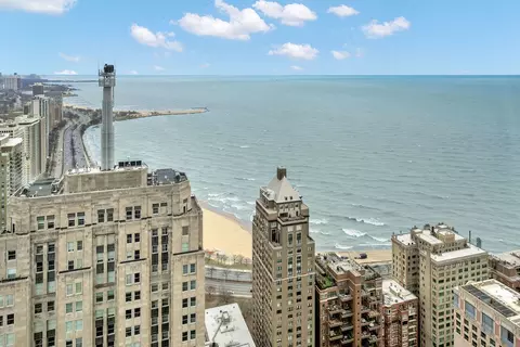 View/Area - 175 E Delaware Pl #6018, Chicago, IL 60611 photo 5 of 11