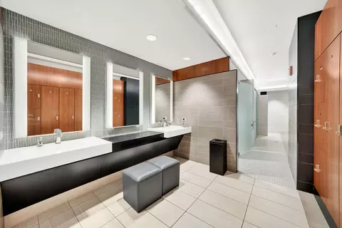 Bath - 175 E Delaware Pl #6018, Chicago, IL 60611 photo 3 of 3