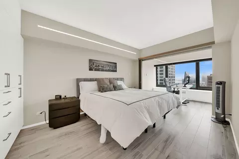Bedroom - 175 E Delaware Pl #6018, Chicago, IL 60611 photo 1 of 2
