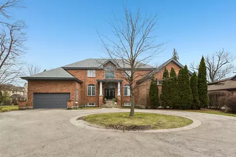 4229 Dempster St, Skokie, IL 60076