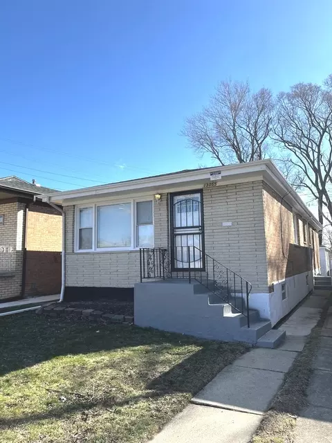 13055 S Buffalo Ave, Chicago, IL 60633