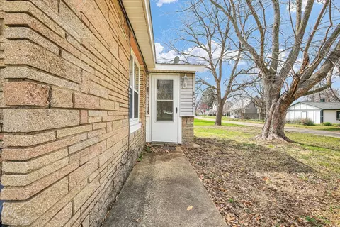 Other - 106 E Harrison St, Catlin, IL 61817 photo 3 of 4