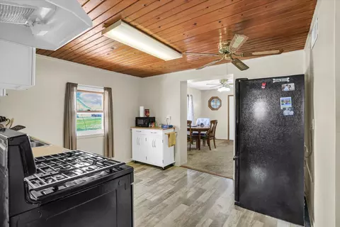 Entry Way - 106 E Harrison St, Catlin, IL 61817 photo 1 of 1