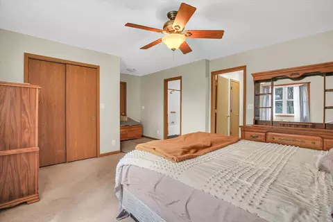 Bedroom - 106 E Harrison St, Catlin, IL 61817 photo 7 of 7
