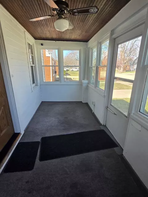 Exterior - 813 E 15th St, Sterling, IL 61081 photo 2 of 5