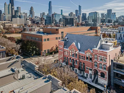 505 W Elm St #1, Chicago, IL 60610