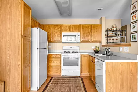 Kitchen - 13809 S Bristlecone Dr #A, Plainfield, IL 60544 photo 1 of 1