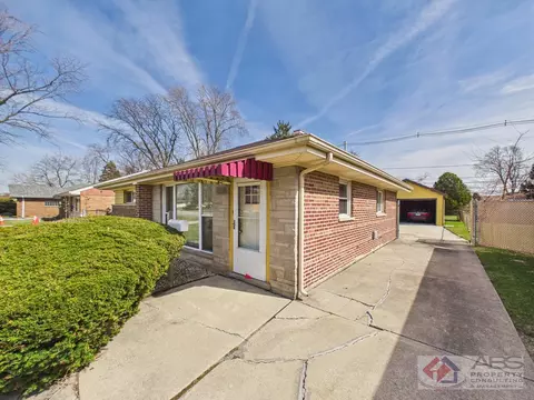15509 Rose Dr, South Holland, IL 60473