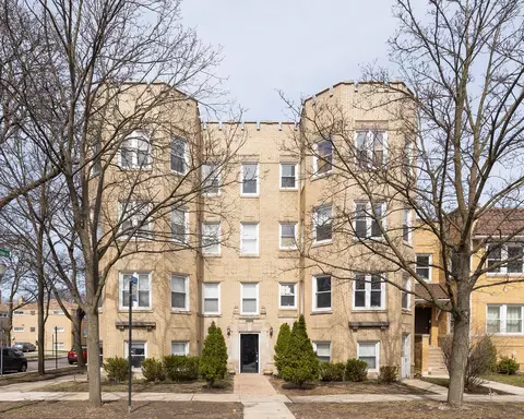 2656 W Lunt Ave #1, Chicago, IL 60645