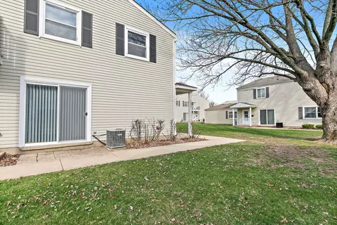 Exterior - Undisclosed, Bartlett, IL 60103 photo 3 of 4