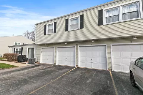 Exterior - Undisclosed, Bartlett, IL 60103 photo 4 of 4