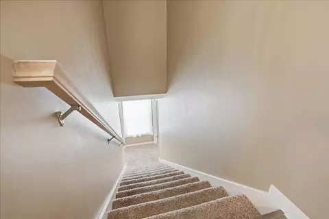 Entry Way - 910 Gerike Way, Bloomington, IL 61704 photo 2 of 2