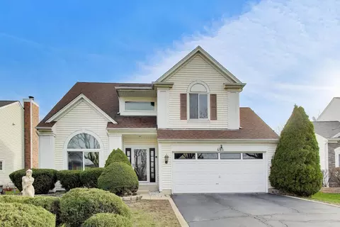 485 Topaz Ln, Bartlett, IL 60103