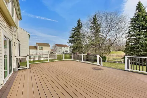 Exterior - 485 Topaz Ln, Bartlett, IL 60103 photo 3 of 6