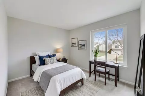 Bedroom - 485 Topaz Ln, Bartlett, IL 60103 photo 3 of 8