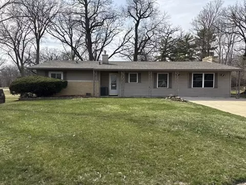 2107 Lucille St, Rockford, IL 61104