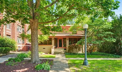 806 W Park Ave, Champaign, IL 61820