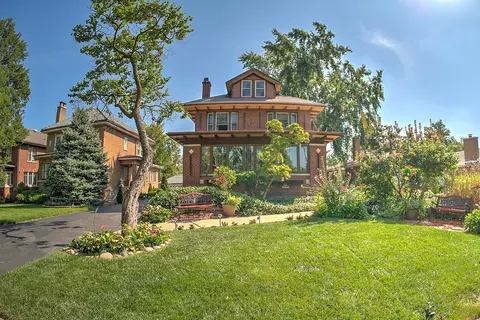 10127 S Hoyne Ave, Chicago, IL 60643