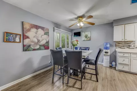 Dining - 2816 E 127th St, Chicago, IL 60633 photo 1 of 1