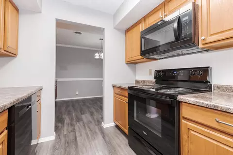 Kitchen - 1111 E Jefferson St #1, Bloomington, IL 61701 photo 4 of 4