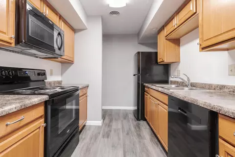 Kitchen - 1111 E Jefferson St #1, Bloomington, IL 61701 photo 1 of 4