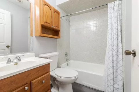 Bath - 1111 E Jefferson St #1, Bloomington, IL 61701 photo 1 of 4