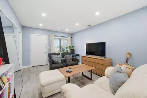 Living - 4533 Deyo Ave, Brookfield, IL 60513 photo 3 of 3