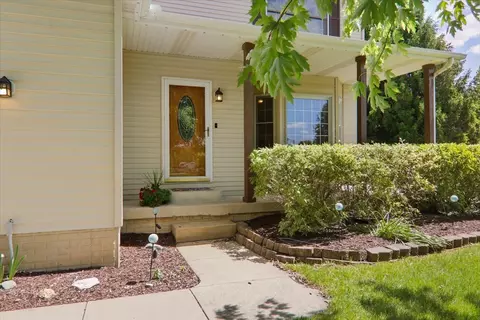 Exterior - 1 Quail Ct, Downs, IL 61736 photo 3 of 8