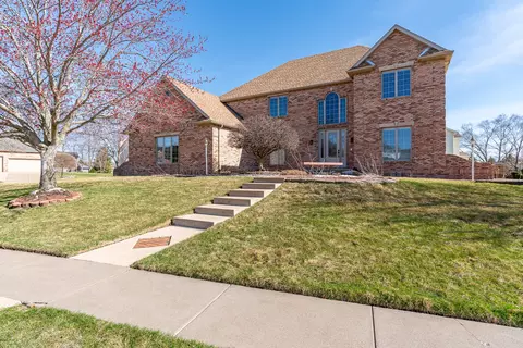 3755 E 61st Blvd, Davenport, IA 52807