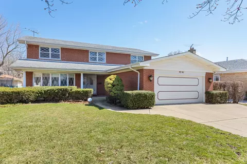 7241 N Lowell Ave, Lincolnwood, IL 60712