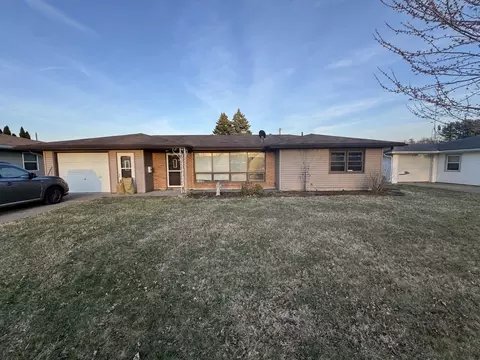 Exterior - 1908 22nd Ave, Sterling, IL 61081 photo 2 of 7