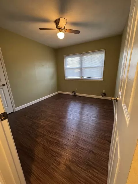 Bedroom - 1908 22nd Ave, Sterling, IL 61081 photo 2 of 2