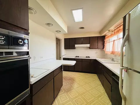 847 S 3rd Ave, Des Plaines, IL 60016 photo 8