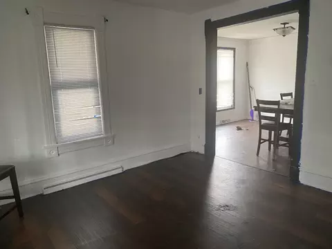Living - 515 Walnut Ave, Elgin, IL 60123 photo 1 of 2