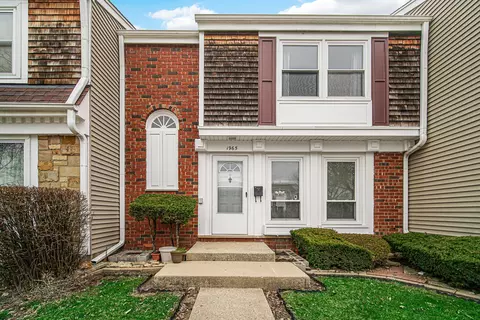 1965 Cheltenham Pl, Hoffman Estates, IL 60169
