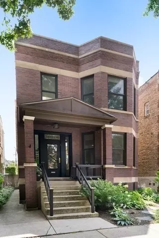 3833 N Claremont Ave, Chicago, IL 60618