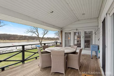 Exterior - 705 Spring Beach Way, Cary, IL 60013 photo 2 of 3