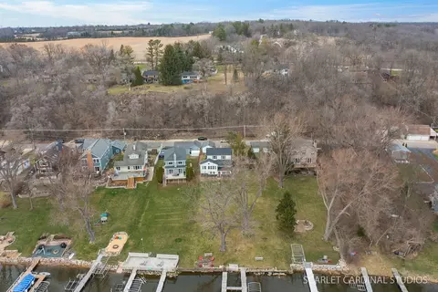 View/Area - 705 Spring Beach Way, Cary, IL 60013 photo 5 of 6